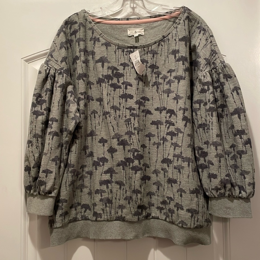 3/4 puff sleeve sweatshirt